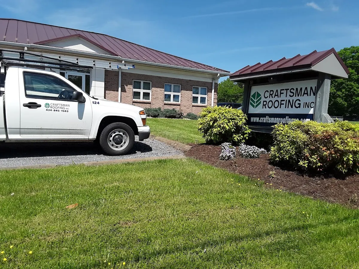 Quality Gutter & Downspout Repair by experienced craftsmen in Manor View